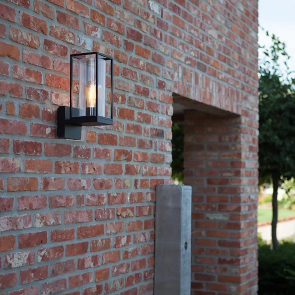 Buitenlamp Flair lantaarn op voet zwart IP44>Straluma Store