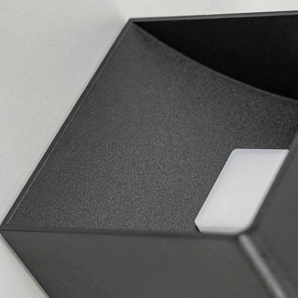 LED buitenlamp oplaadbaar zwart vierkant>Straluma New