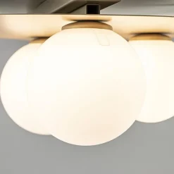 3-Lichts plafondlamp mat goud met witte bollen><noscript><img width=
