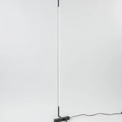 Moderne design vloerlamp zwart inclusief dimbaar LED>Straluma Best Sale
