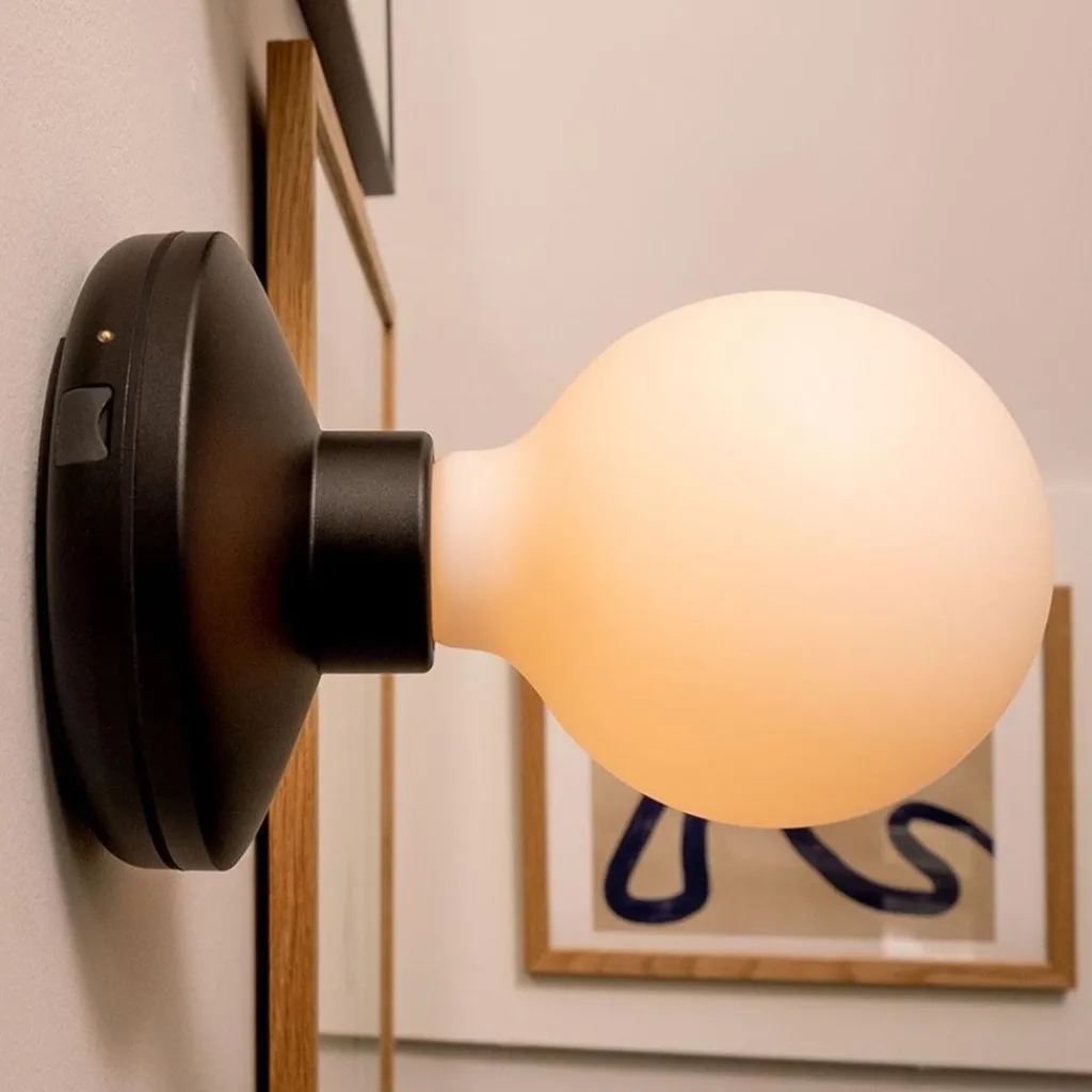 Oplaadbare wandlamp zwart incl frosted lichtbron>Straluma Fashion