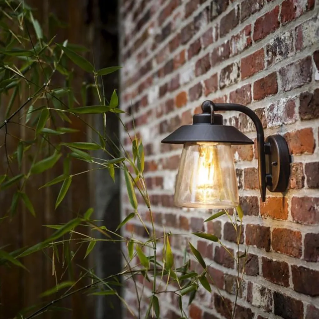 Robuuste buitenlamp wand zwart met roest en glas>Straluma Hot