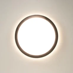 Ronde LED plafondlamp zwart met 3 licht opties IP44>Straluma New