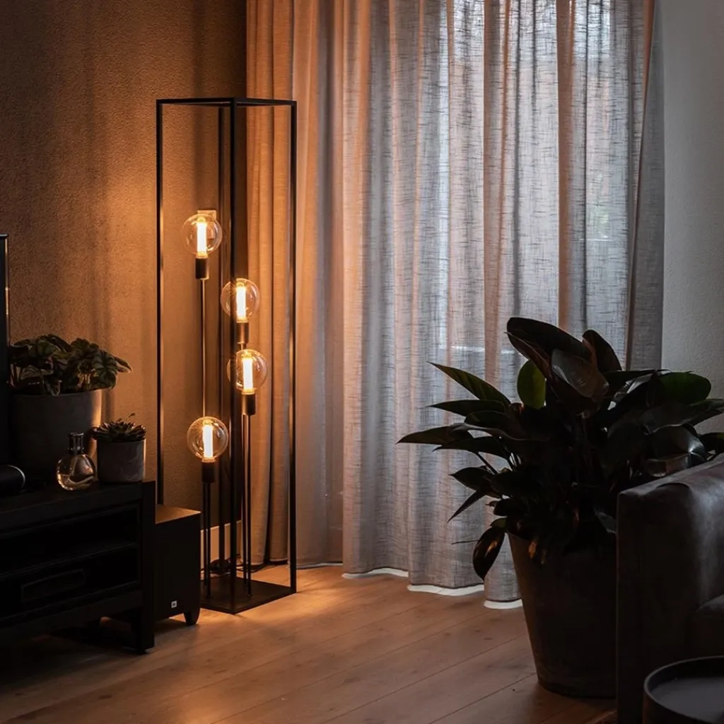 Vloerlamp open frame zwart 4-lichts>Straluma Fashion